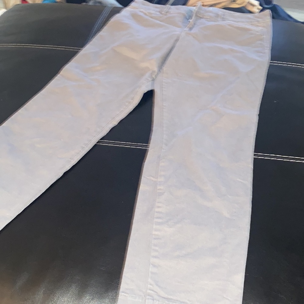 Old navy pixie pants - Picture 2 of 2